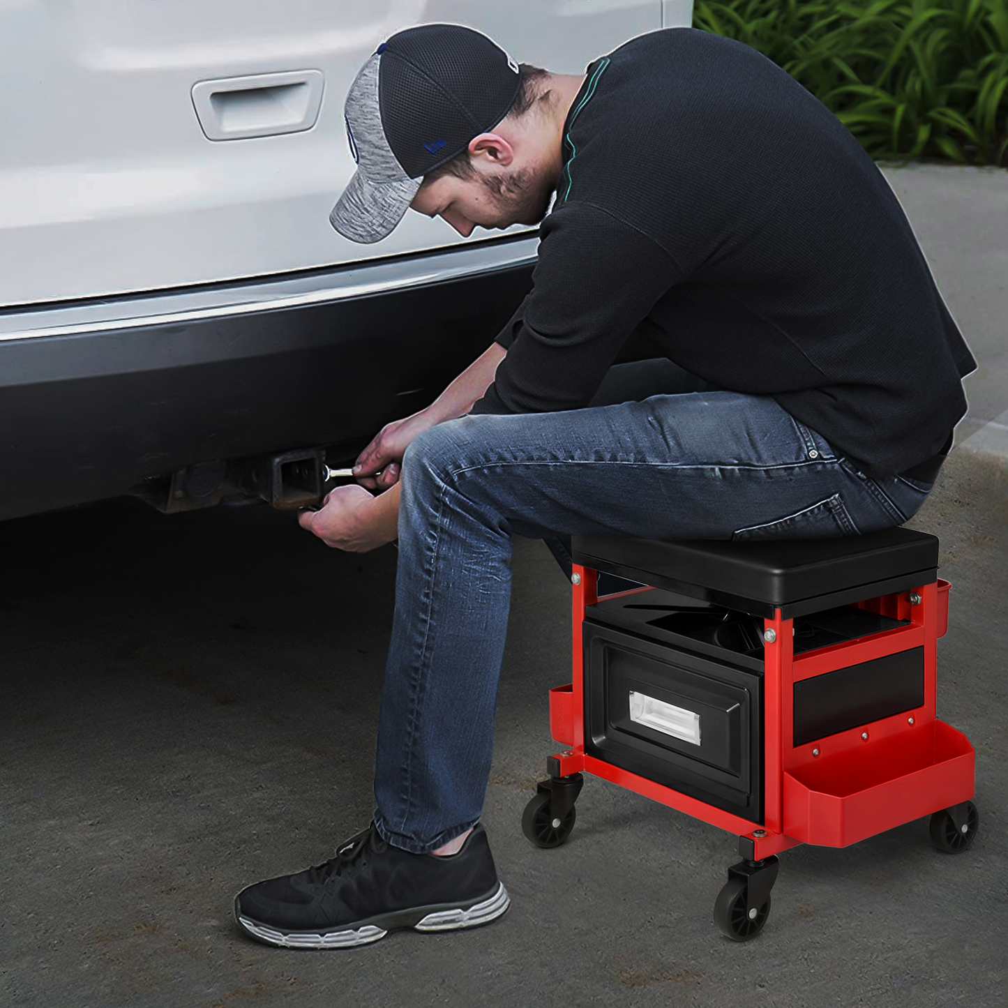 Roller Seat - Rectangular - 23.5 in. L 14.5 in. W 16 in. H - 3 Built-in Tray/1 Drawer - Black/Red