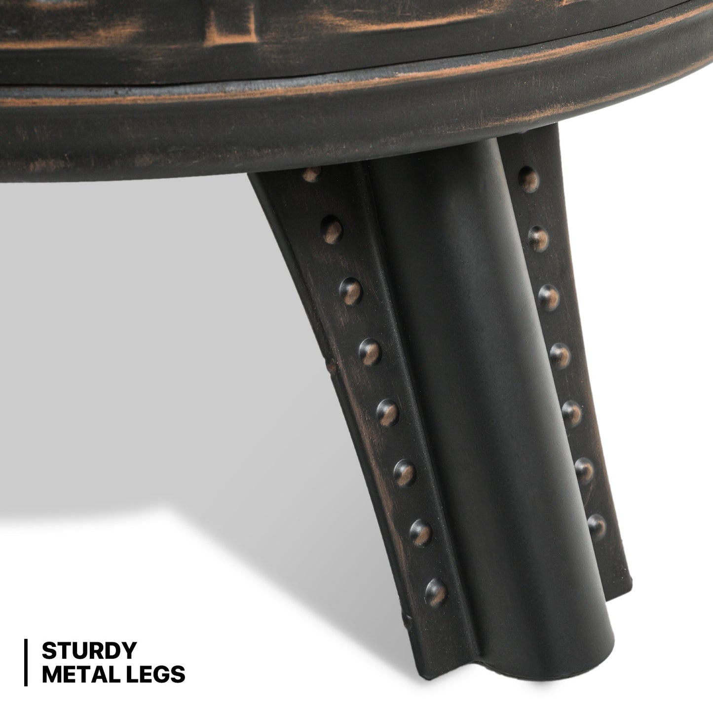 26" Round Fire Pit w/Poker & Spark Screen